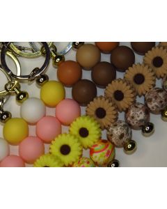 Beaded Daisy Keychain